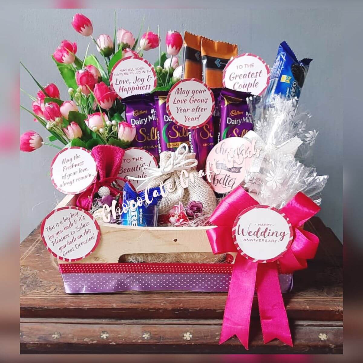 Want to buy a wedding hampers gift in surat